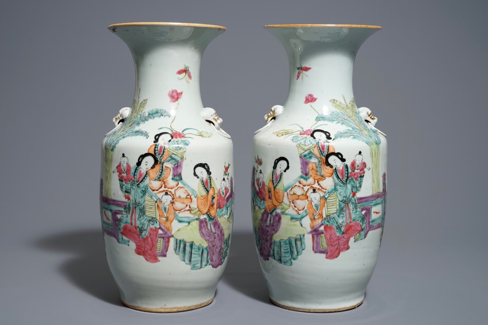 A pair of Chinese famille rose vases with ladies and children, 19/20th C.