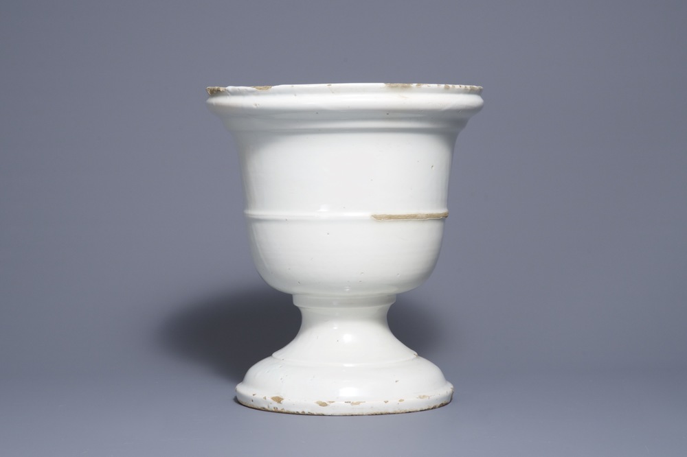 A large white Dutch Delft 'Campana' urn vase, 18th C.