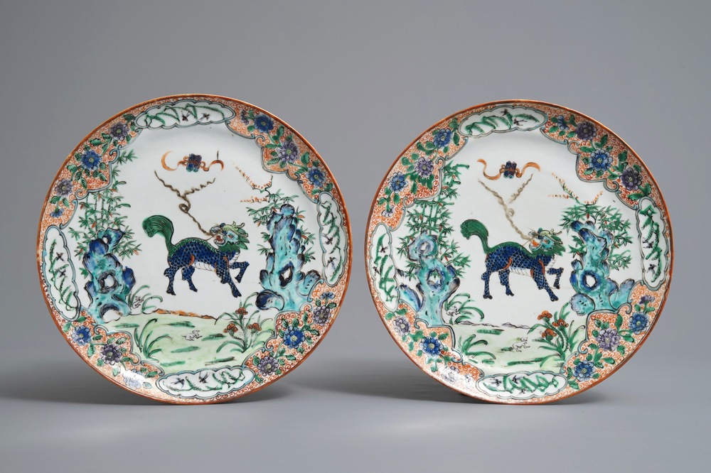 A pair of Chinese Canton famille verte 'qilin' plates, 19th C.