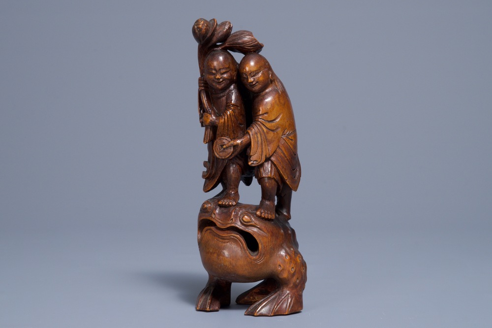 Un groupe en bambou sculpt&eacute; figurant Liu Hai au crapaud, 18/19&egrave;me