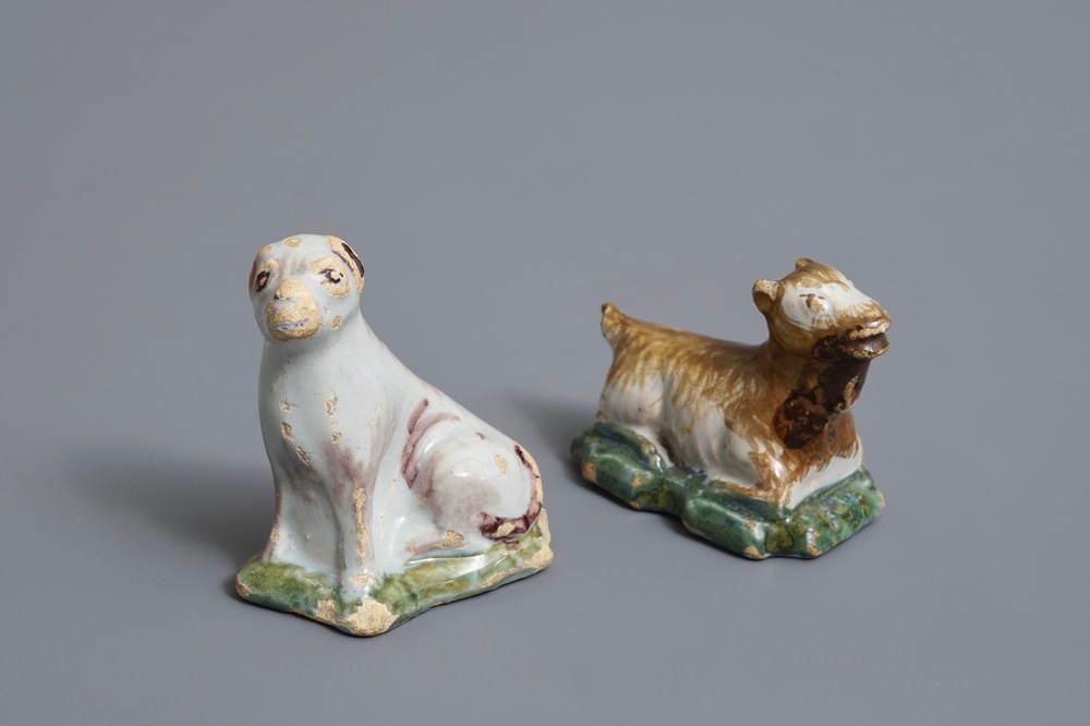 Deux miniatures d'un chien et d'une ch&egrave;vre en fa&iuml;ence polychrome de Delft, 18&egrave;me