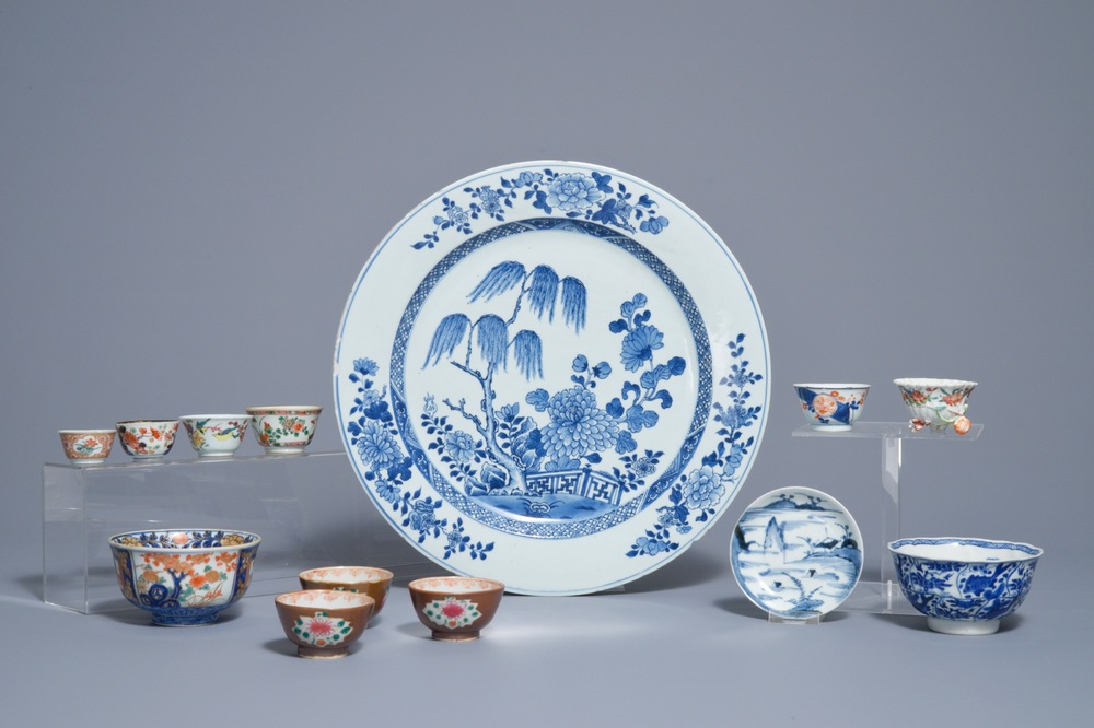 A varied collection of Chinese blue and white, famille rose and verte wares, 18th C.