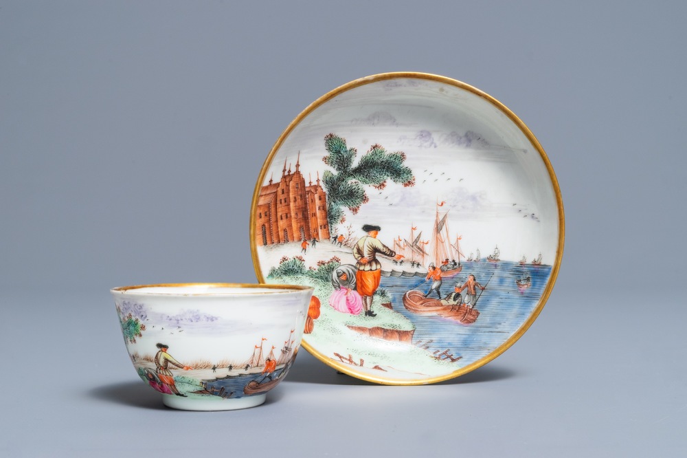 Een Chinese famille rose Meissen-stijl kop en schotel met 'Peter de Grote' decor, Qianlong