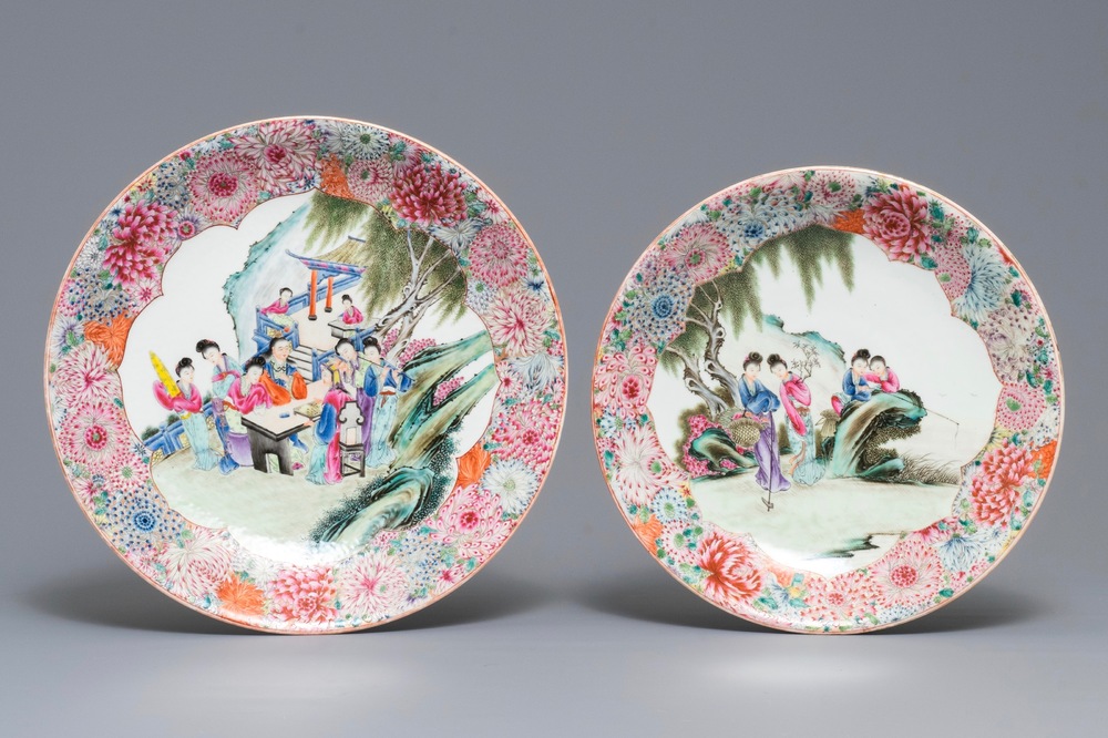 Twee fraaie Chinese famille rose 'millefleurs' schotels, Qianlong merk, Republiek, 20e eeuw