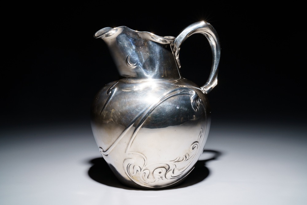 A silver Jugendstil water jug, Germany, early 20th C.