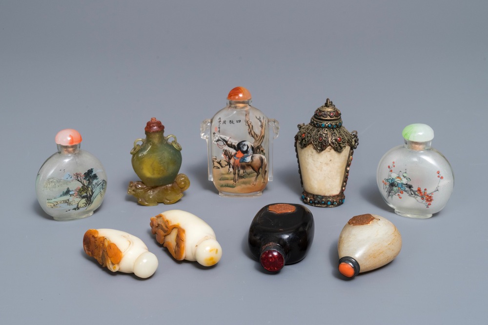 Nine various Chinese jade, hardstone and glass snuff bottles, 19/20th C.