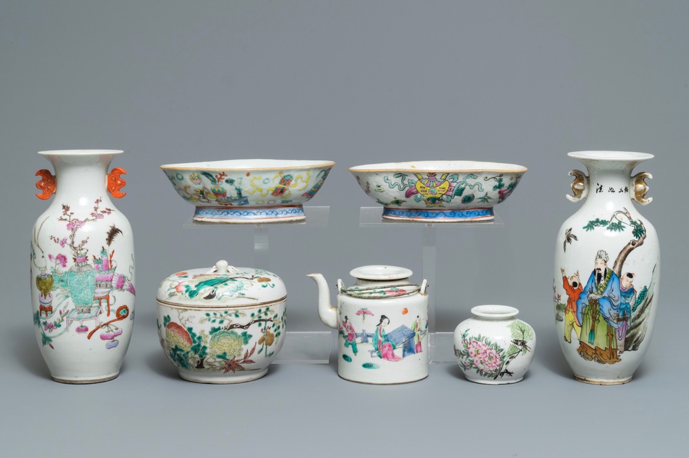 Un lot vari&eacute; en porcelaine de Chine famille rose et qianjiang cai, 19/20&egrave;me