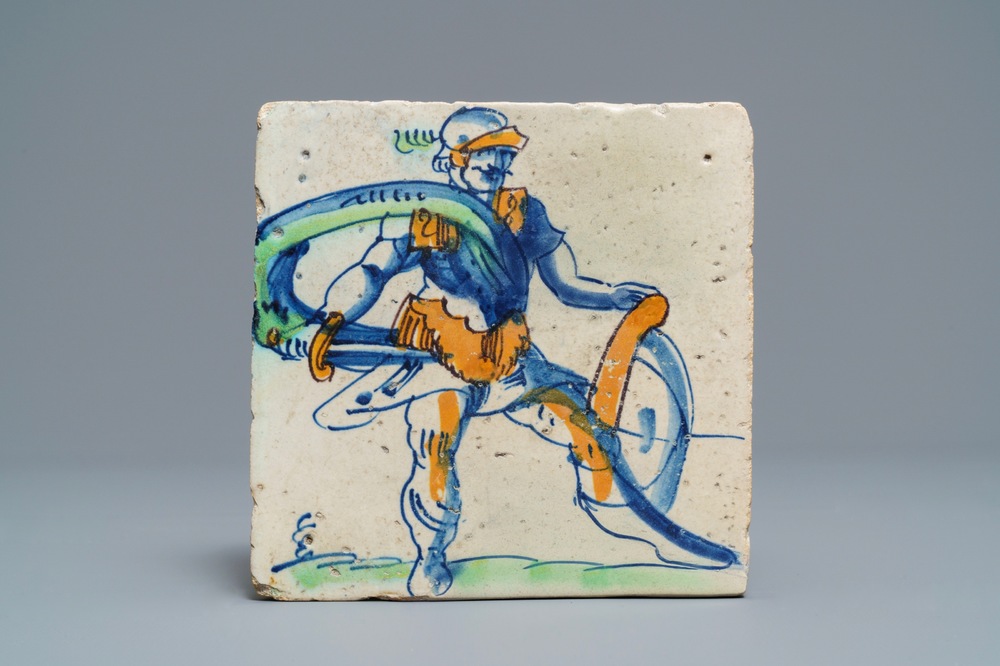 Un carreau en fa&iuml;ence de Delft polychrome &agrave; d&eacute;cor d'un soldat romain, Rotterdam, 1er quart du 17&egrave;me