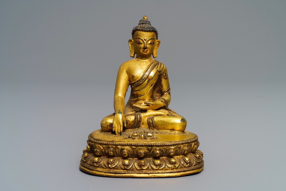 A gilt bronze figure of Buddha Vajrasana, Tibet, 15/16th C.