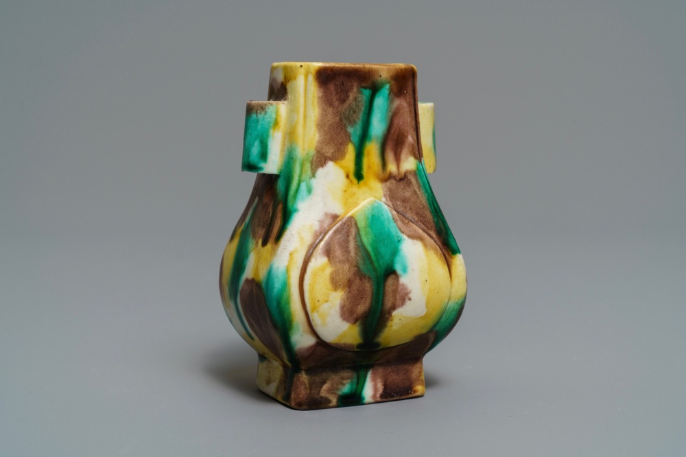 A Chinese 'egg and spinach' fanghu vase, Kangxi