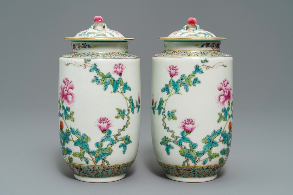 A pair of Chinese famille rose covered vases, Jiaqing mark, Republic, 20th C.