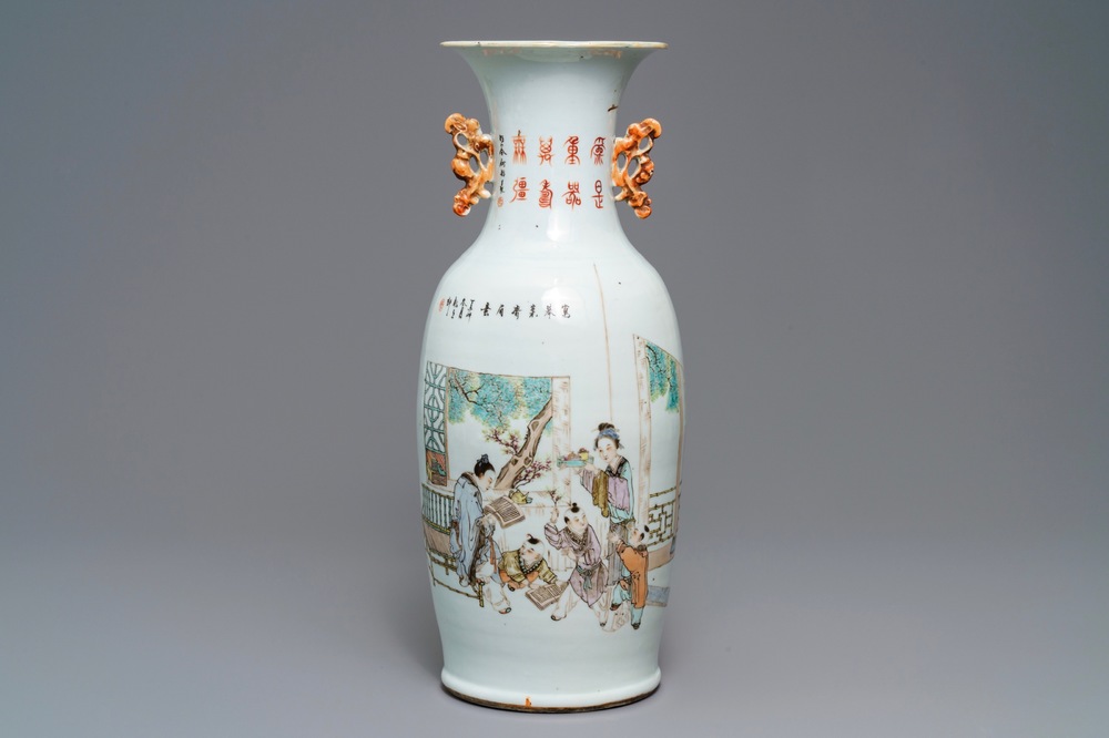 A Chinese qianjiang cai two-sided design vase, 19/20th C.