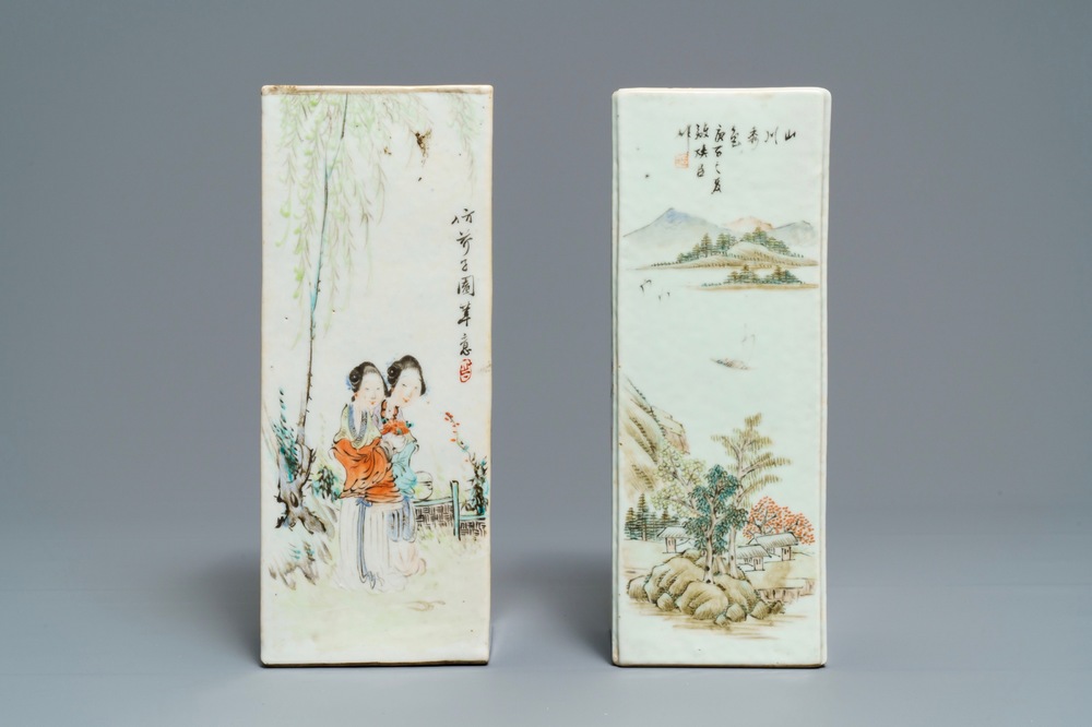 Deux portes-chapeau de forme carr&eacute; en porcelaine de Chine qianjiang cai, 19/20&egrave;me