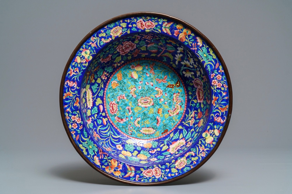 A large Chinese Canton enamel basin, 18/19th C.
