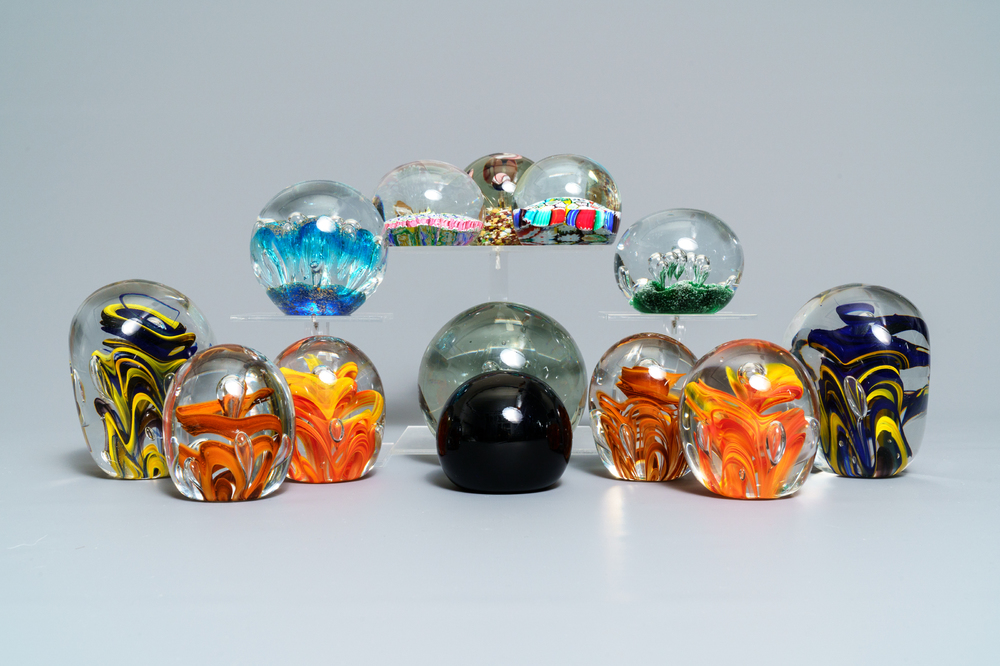 Thirteen glass paperweights, France, 18/20th C.