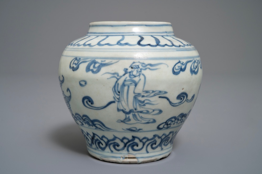 Une jarre en porcelaine de Chine bleu et blanc, Hongzhi
