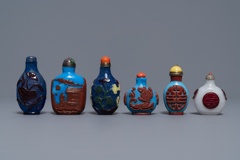 Six Chinese overlay glass snuff bottles, 19/20th C.