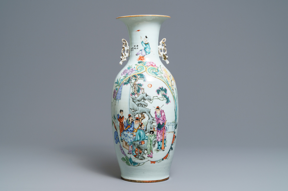 A fine Chinese famille rose two-sided design vase, 19/20th C.