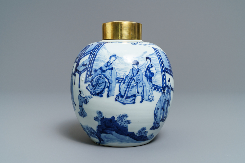 Een Chinese blauw-witte gemberpot met verguld deksel, Jiajing merk, Kangxi