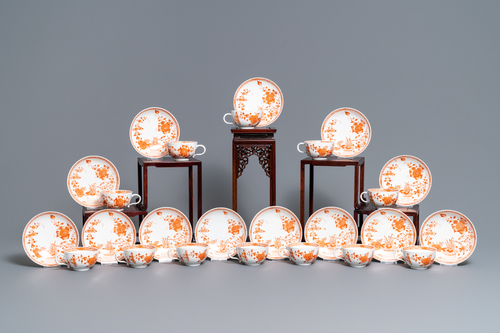 Twelve Meissen porcelain 'Indian Red' cups and saucers, 18/19th C.