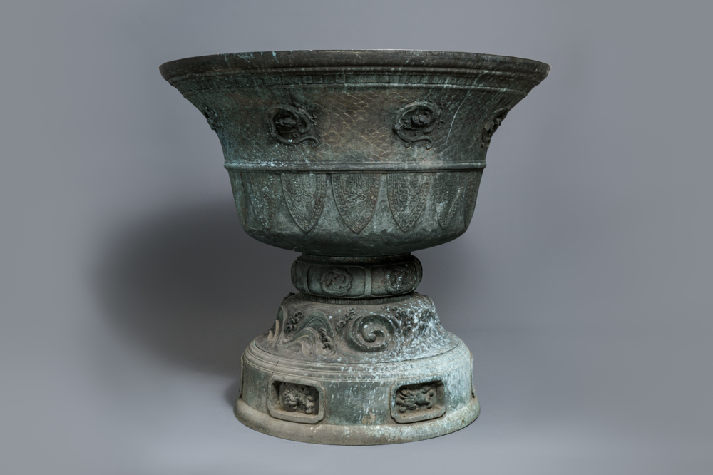 A monumental Japanese bronze temple censer, Momoyama or Edo, 16/17th C.