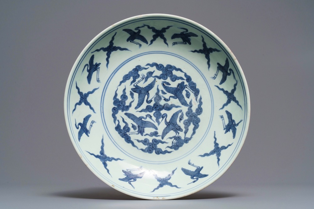 A Chinese blue and white charger with cranes, 'fui gui chang ming' mark, Jiajing