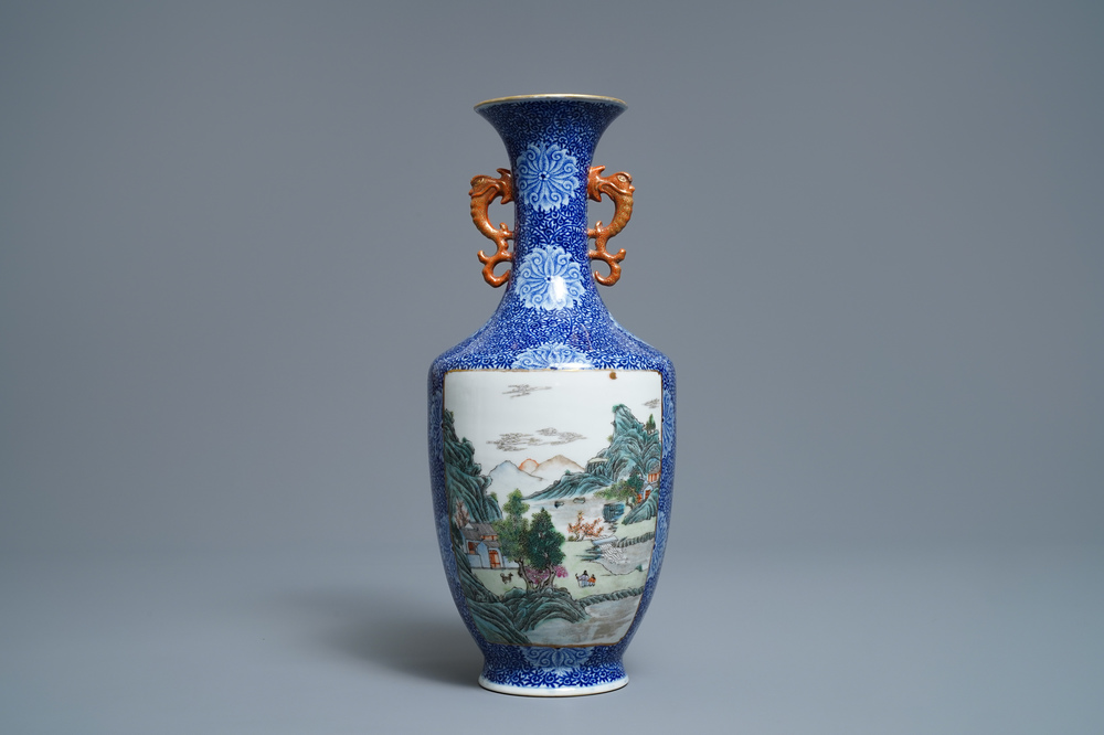 Un vase en porcelaine de Chine famille rose d&eacute;cor d'un paysage, marque de Qianlong, R&eacute;publique