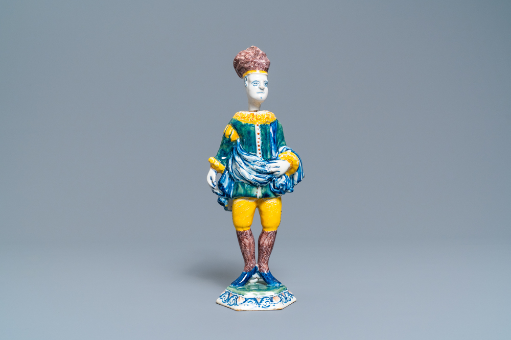 A polychrome Dutch Delft figure of a 'nodding head' actor, 1st quarter 18th C.