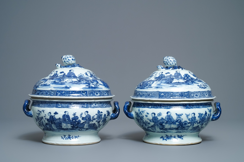 A pair of Chinese blue and white tureens with ladies in a garden, Qianlong