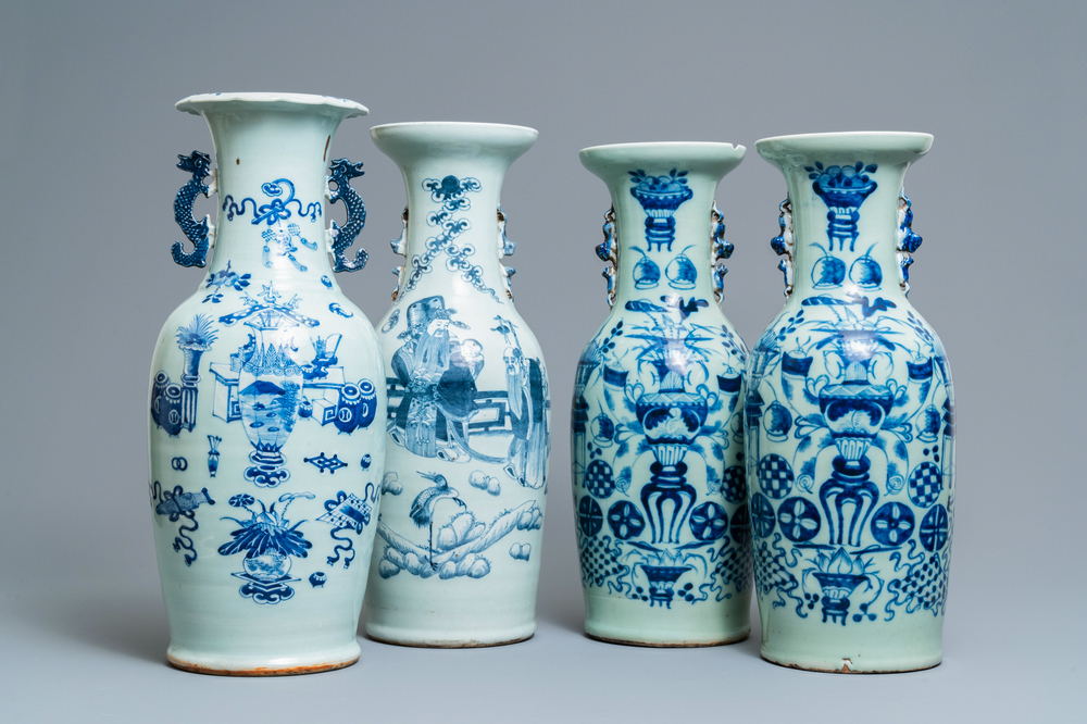 Quatre vases en porcelaine de Chine en bleu et blanc sur fond c&eacute;ladon, 19&egrave;me