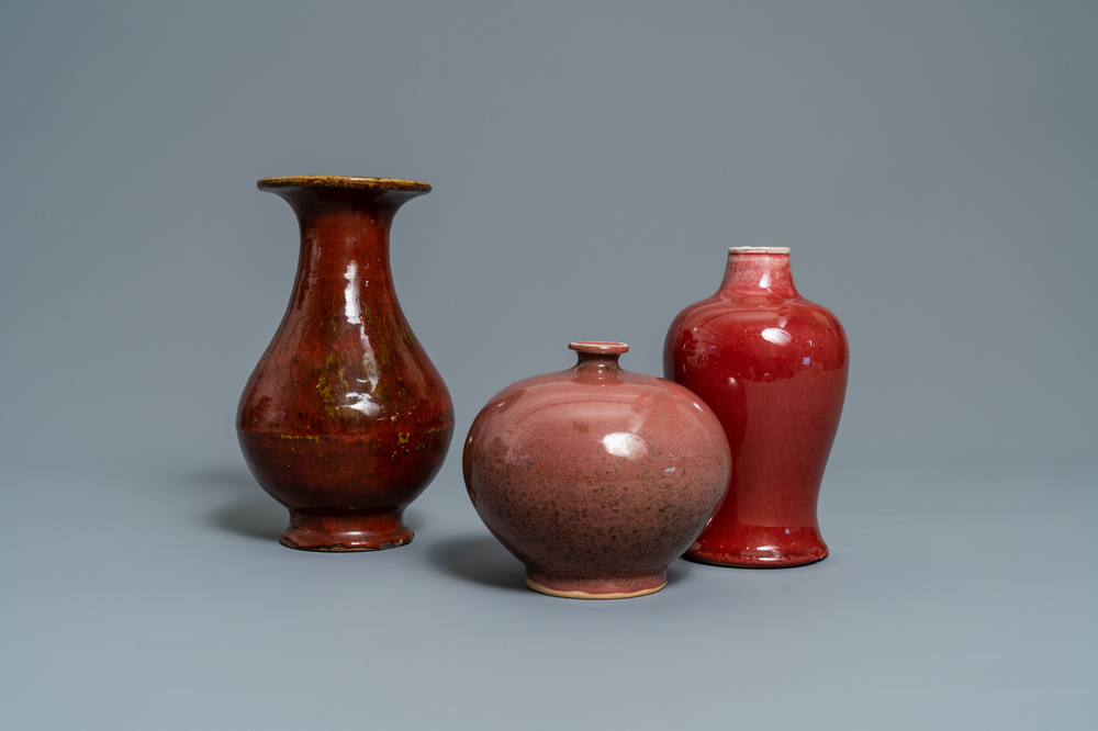 Three Chinese langyao and red flamb&eacute;-glazed vases, 19/20th C.