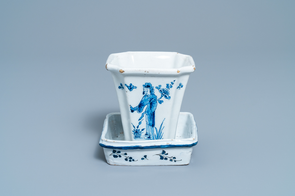 A Dutch Delft blue and white chinoiserie flower vase on stand, 18th C.