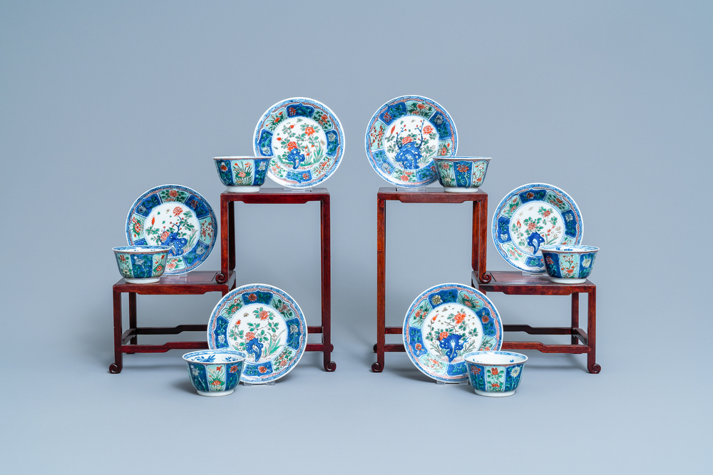 Six tasses et soucoupes en porcelaine de Chine famille verte, Kangxi