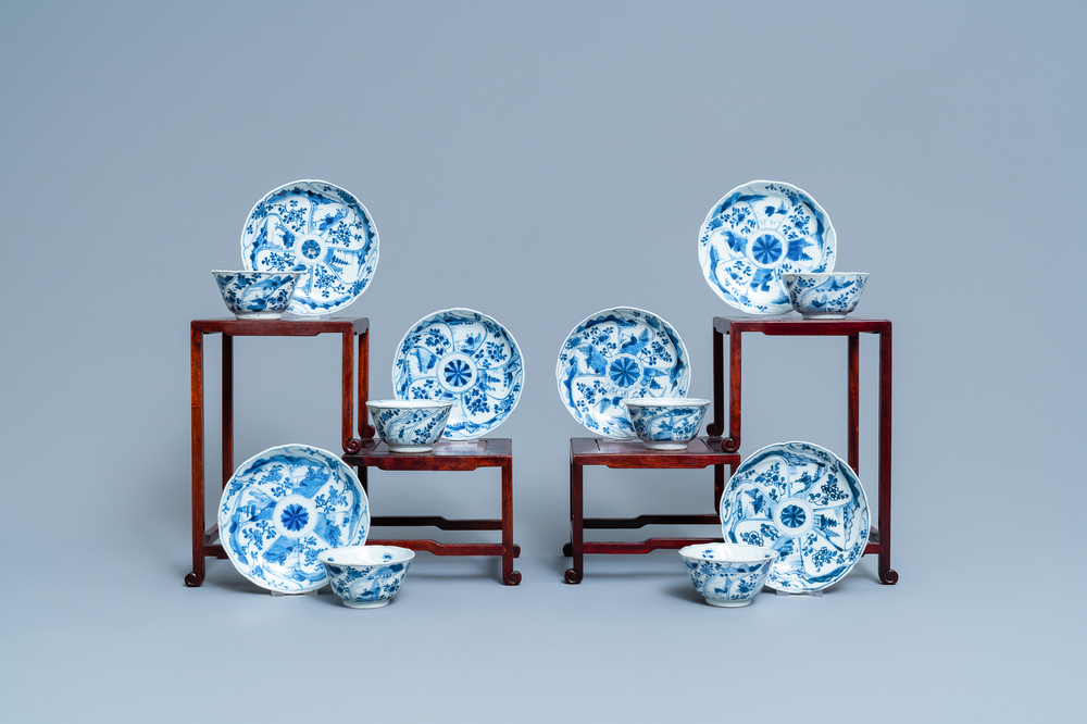 Zes Chinese blauw-witte koppen en schotels, Kangxi