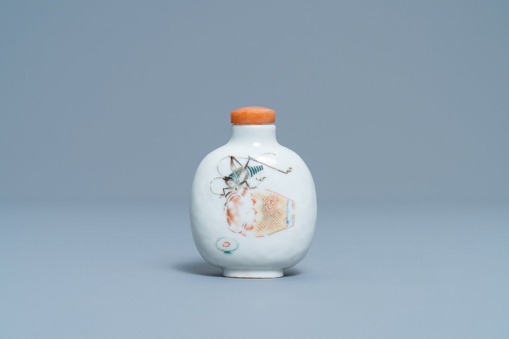 A Chinese 'grasshopper' snuff bottle, Daoguang mark and of the period