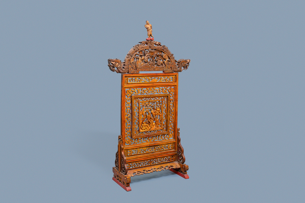 A Chinese gilt carved wood screen for the Straits or Peranakan market, 19th C.