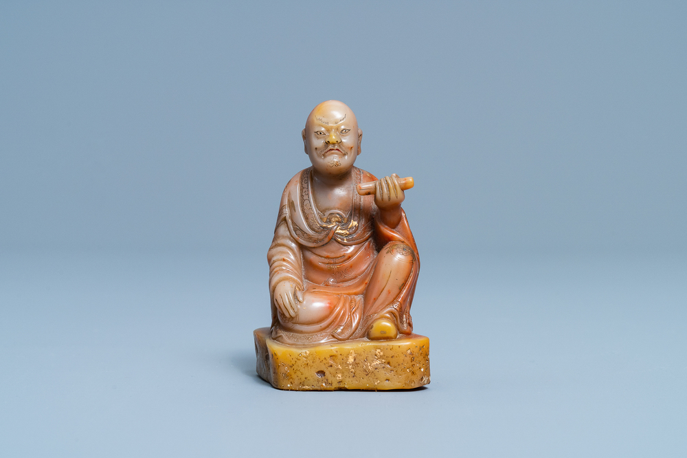 A Chinese Shoushan soapstone figure of a Luohan, signed Yu Xuan, 17/18th C.