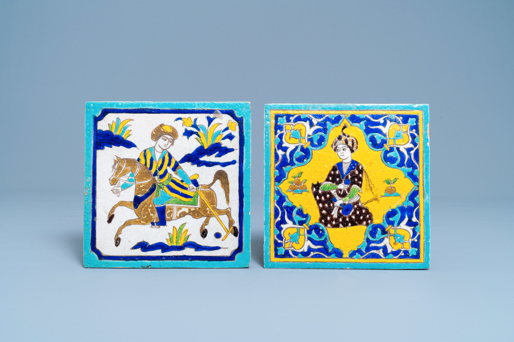 Twee cuerda seca tegels in Safavid-stijl, Iran, Qajar, 19e eeuw