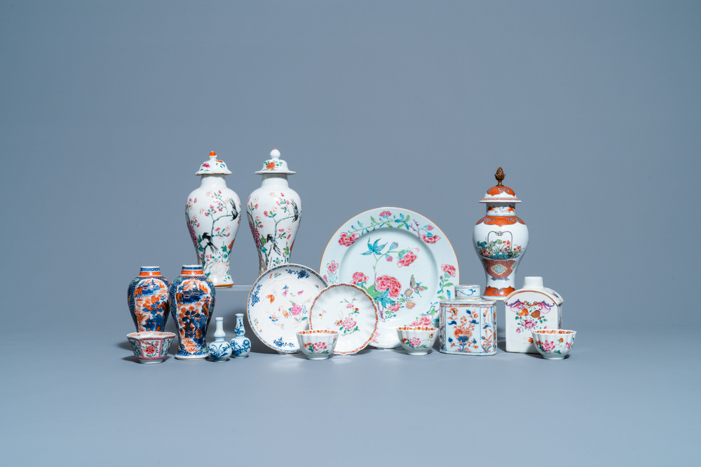 A varied collection of Chinese porcelain wares, Kangxi/Qianlong