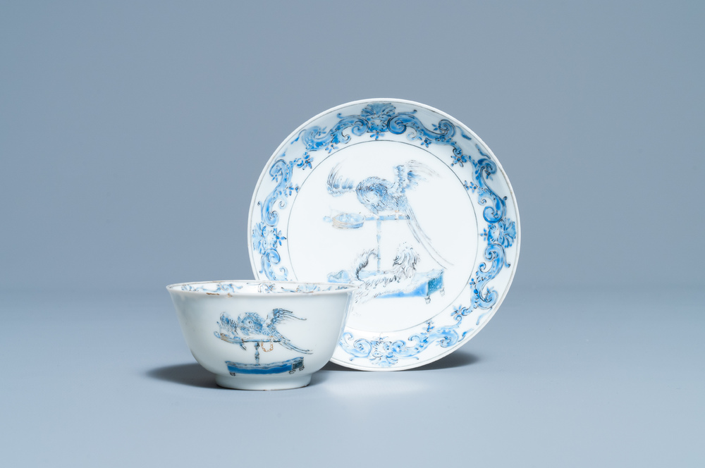 Een Chinese blauw-witte kop en schotel met decor naar Cornelis Pronk, Yongzheng/Qianlong