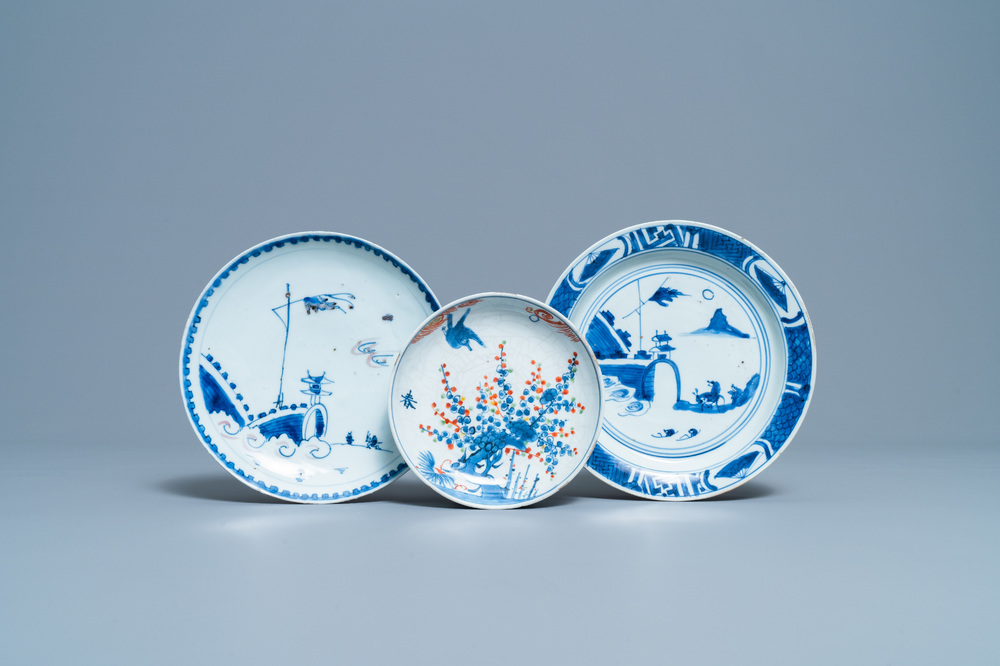 Three Chinese blue, white, copper red and wucai ko-sometsuke plates for the Japanese market, Tianqi/Chongzhen