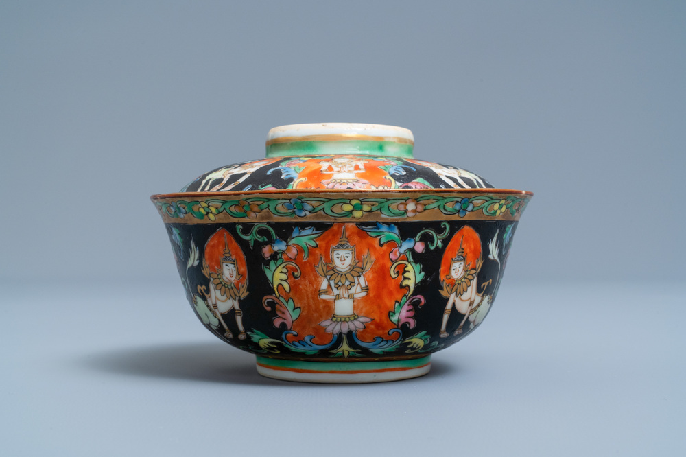 A Chinese Thai market Bencharong bowl and cover, 19th C.