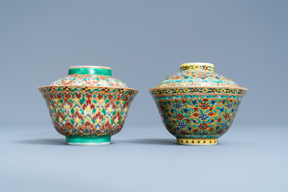 Two Chinese Thai market Bencharong bowls and covers, 19th C.