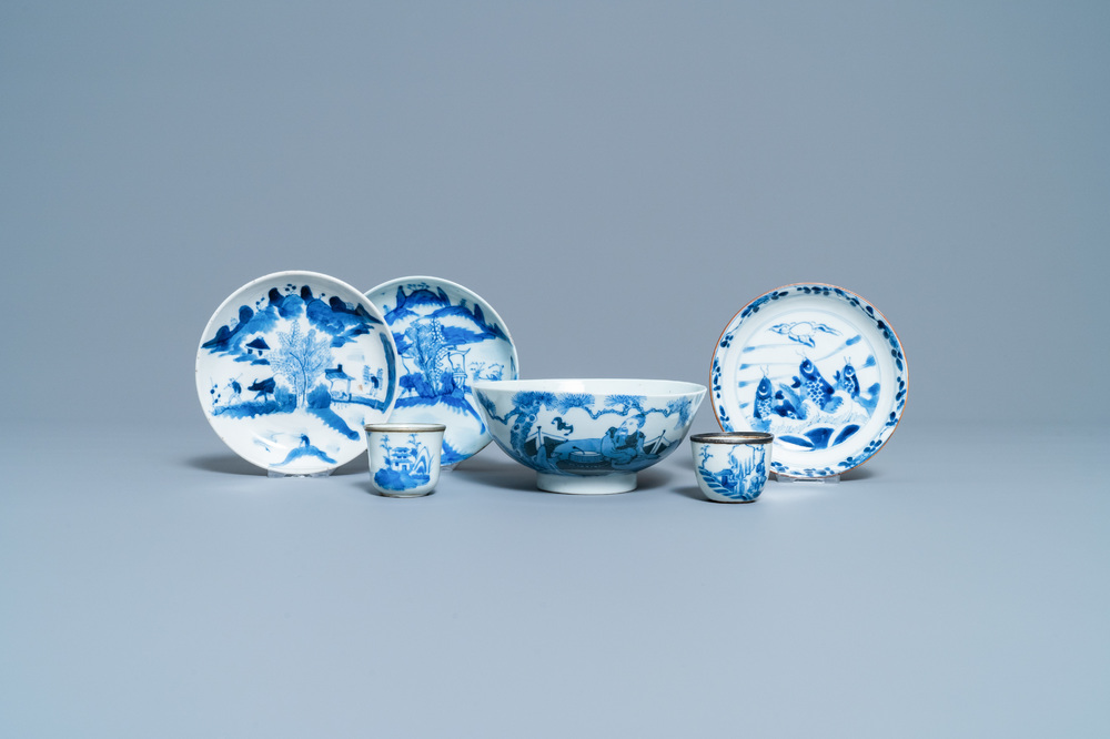 Six pi&egrave;ces en porcelaine de Chine 'Bleu de Hue' pour le Vietnam, 18/19&egrave;me