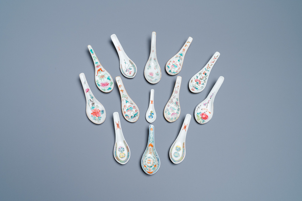 Treize cuill&egrave;res en porcelaine de Chine famille rose et qianjiang cai, 19/20&egrave;me