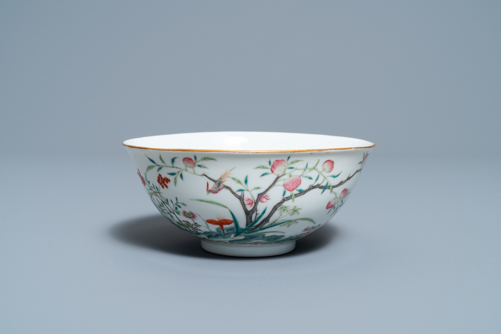 Un bol en porcelaine de Chine famille rose, marque et &eacute;poque de Guangxu