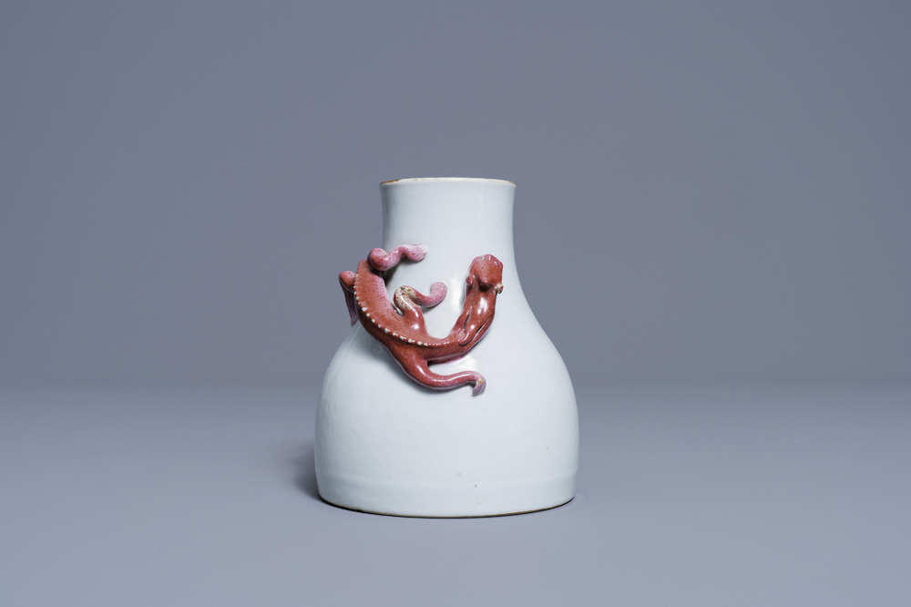 A Chinese famille rose vase with an applied dragon, Yongzheng mark, 19/20th C.