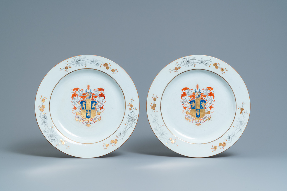 A pair of Chinese English market Wheathill armorial dishes, Qianlong