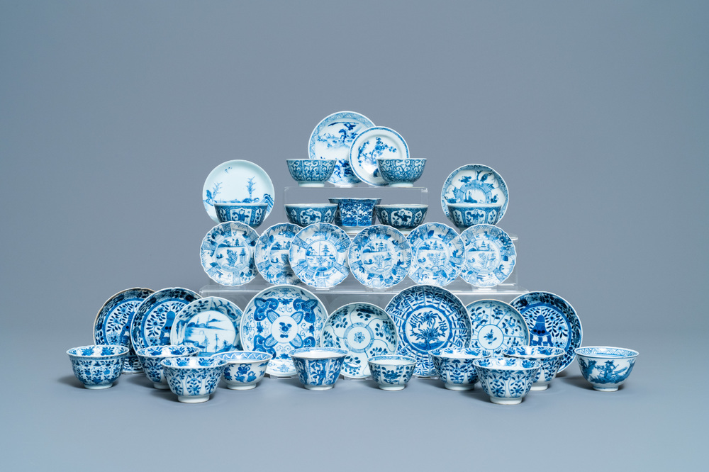 18 Chinese blue and white saucers and 17 cups, Kangxi and later