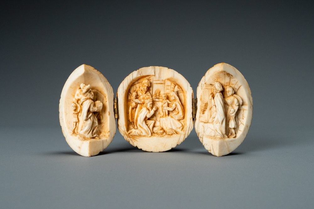 An ivory triptych ball depicting 'The adoration of the magi', France, 19th C.